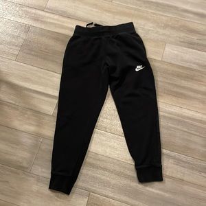Girls Nike Sweatpants